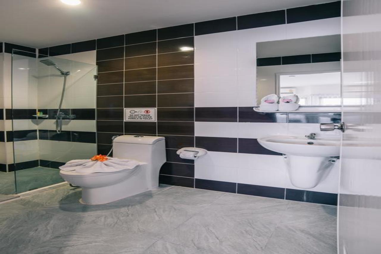 Studio Patong By Icheck Inn Phuket Exterior photo